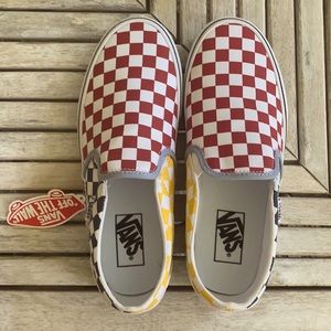 🎉BRAND NEW🎉 💎NEVER WORN💎van slip ons